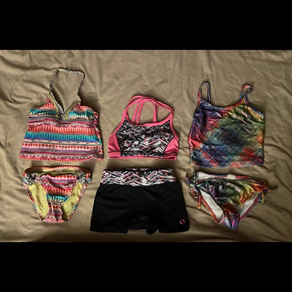 SOLD ‼️ Girls Bathing Suits 5/6